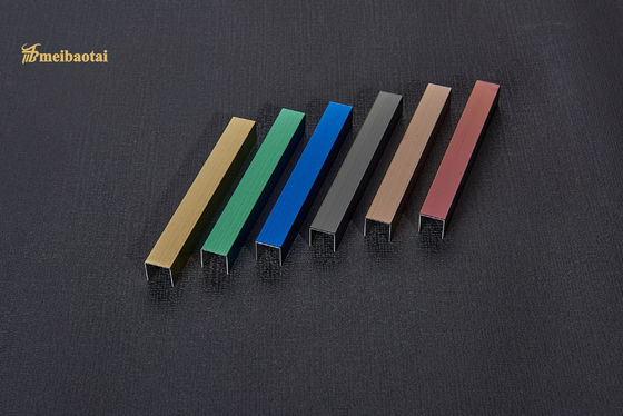 0.65mm dikte roestvrijstalen tegelprofiel SS U V profiel met kleurplating en V-groef ontwerp