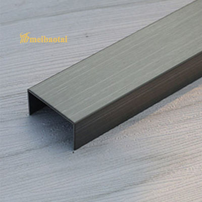 Goede prijs 10mm Breedte PVD Zwart Haarlijn Afwerking Roestvrij Staal Tegelprofiel Metalen Bullnose Randafwerking online