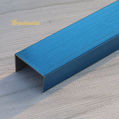 Goede prijs PVD blauw gecoate roestvrijstalen tegels met een breedte van 8 mm en een dikte van 0,85 mm voor wanddecoratie online